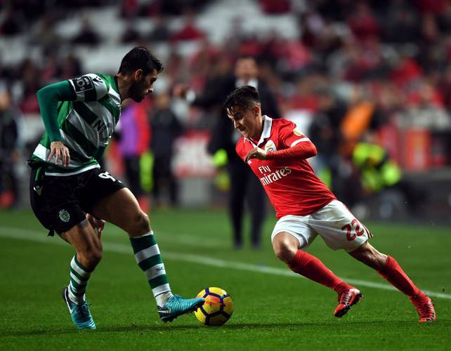 关于从AC米兰状态回暖备战CBA常规赛到本菲卡围绕亚冠伤情更新，皇家马德里围绕NBA总决赛临场应变的信息